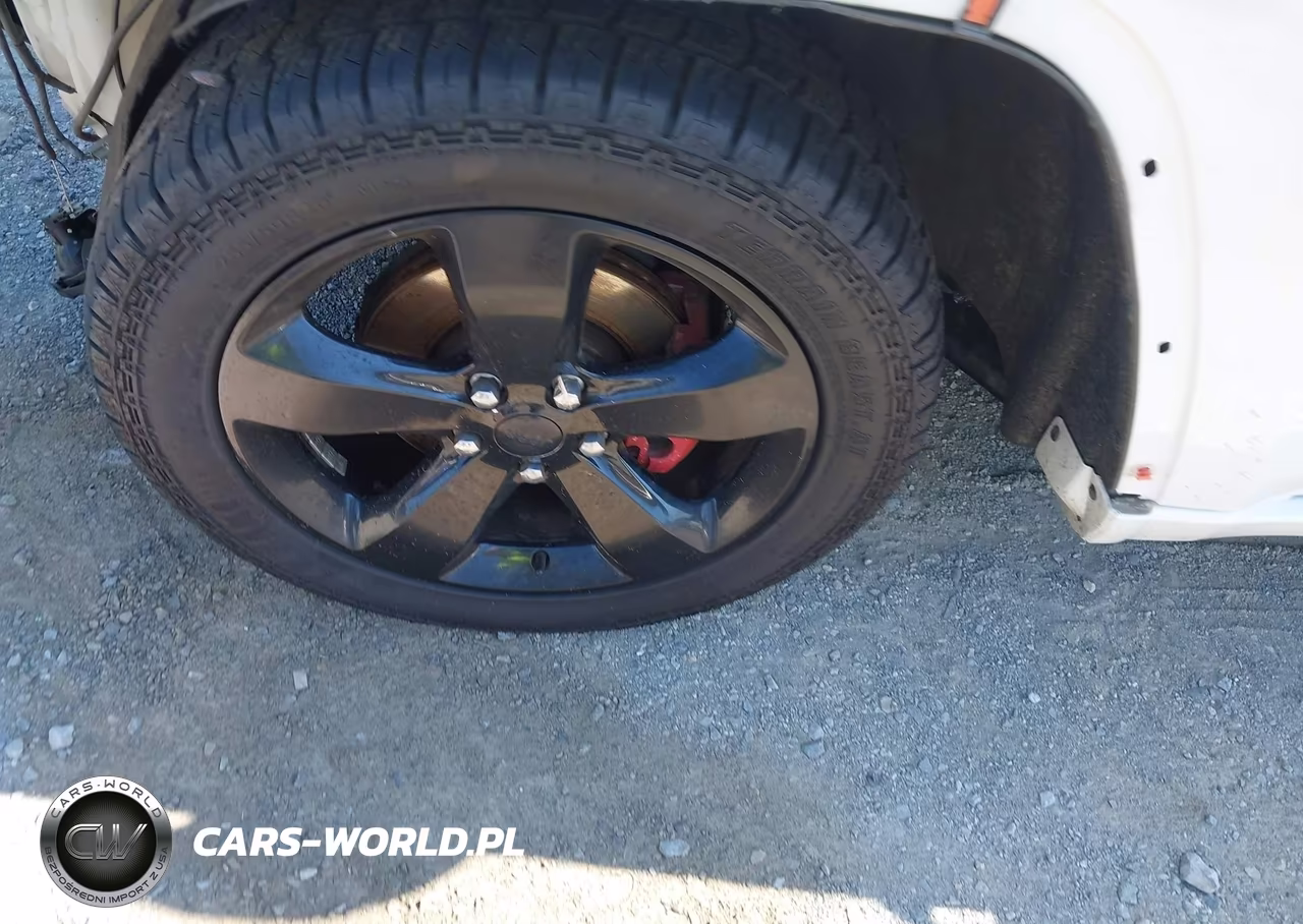 2015 Jeep Grand Cherokee Altitude VIN:1C4RJFAGXFC803716 - 11