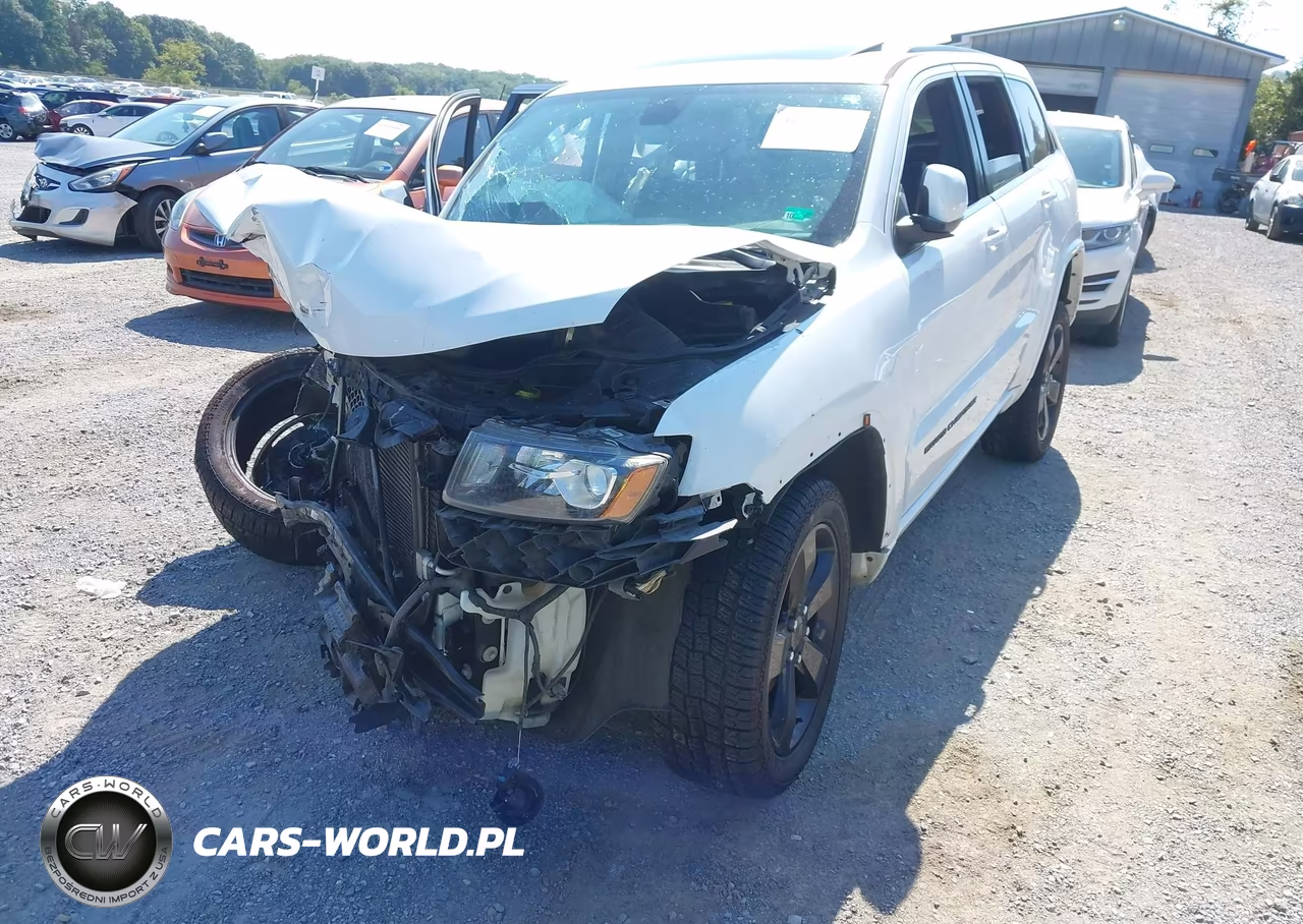 2015 Jeep Grand Cherokee Altitude VIN:1C4RJFAGXFC803716 - 6