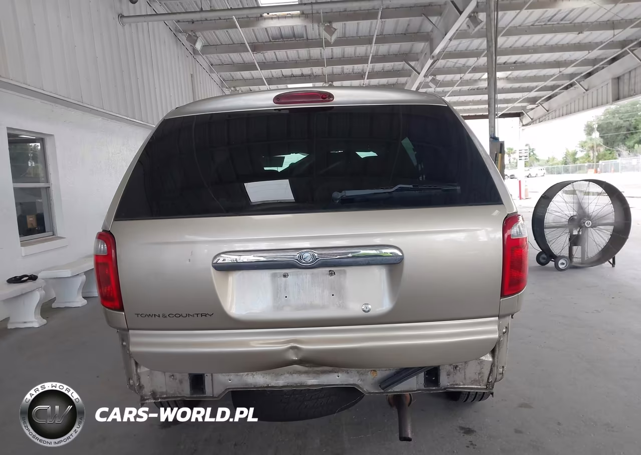 2003 Chrysler Town & Country VIN:2C4GP24R63R323803 - 17