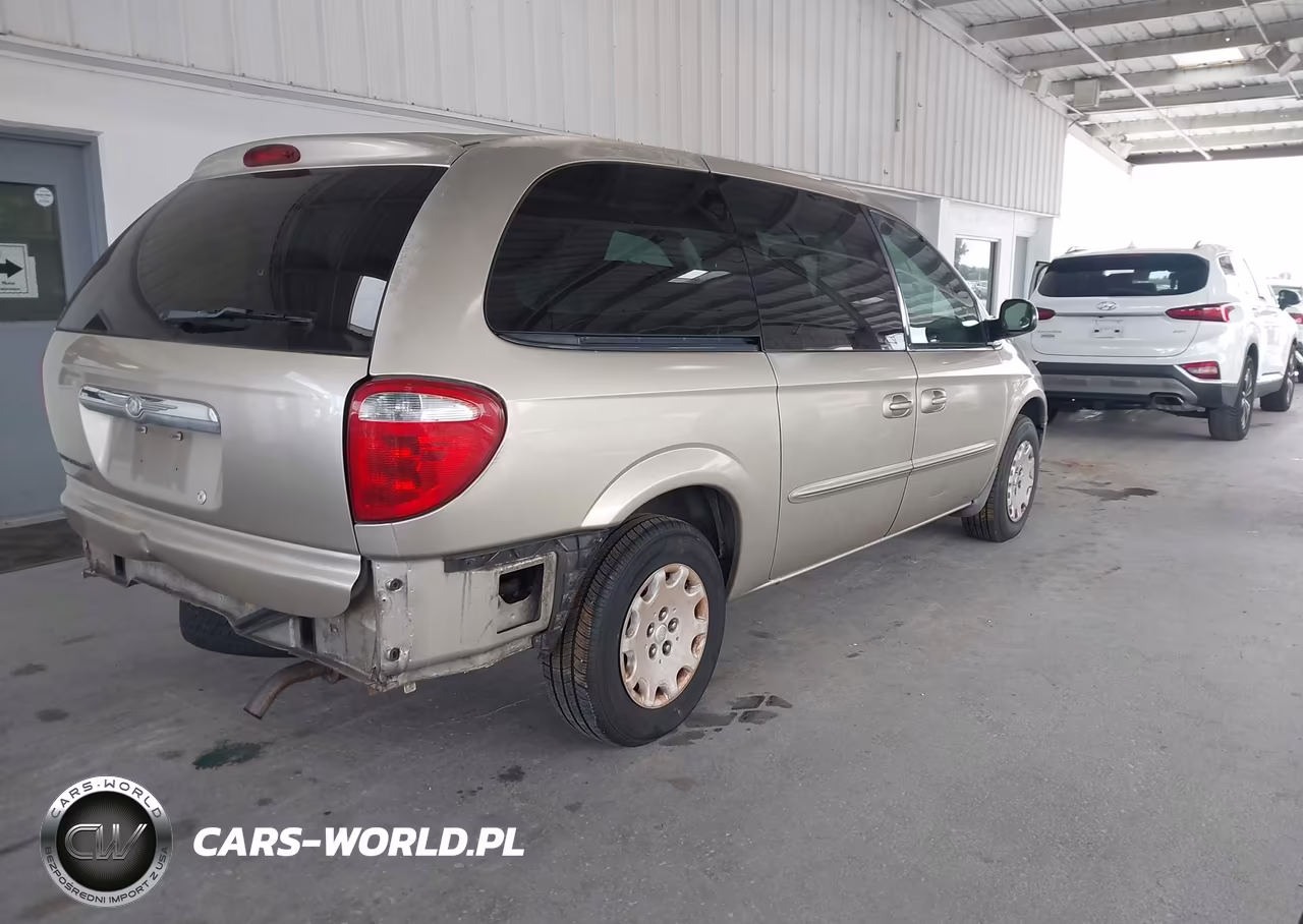 2003 Chrysler Town & Country VIN:2C4GP24R63R323803 - 4