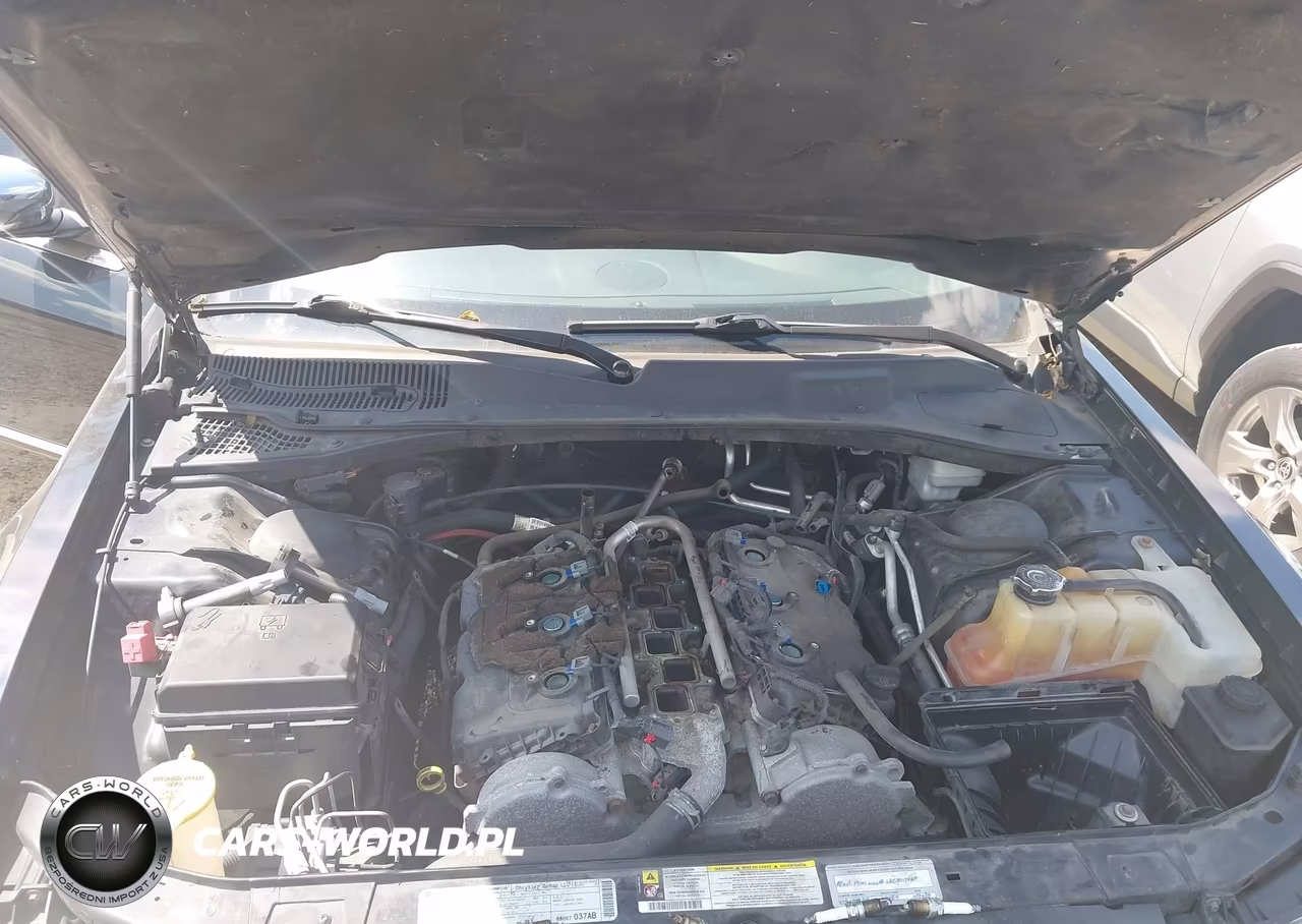 2010 Chrysler 300 Limited VIN:2C3CA3CVXAH112633 - 10