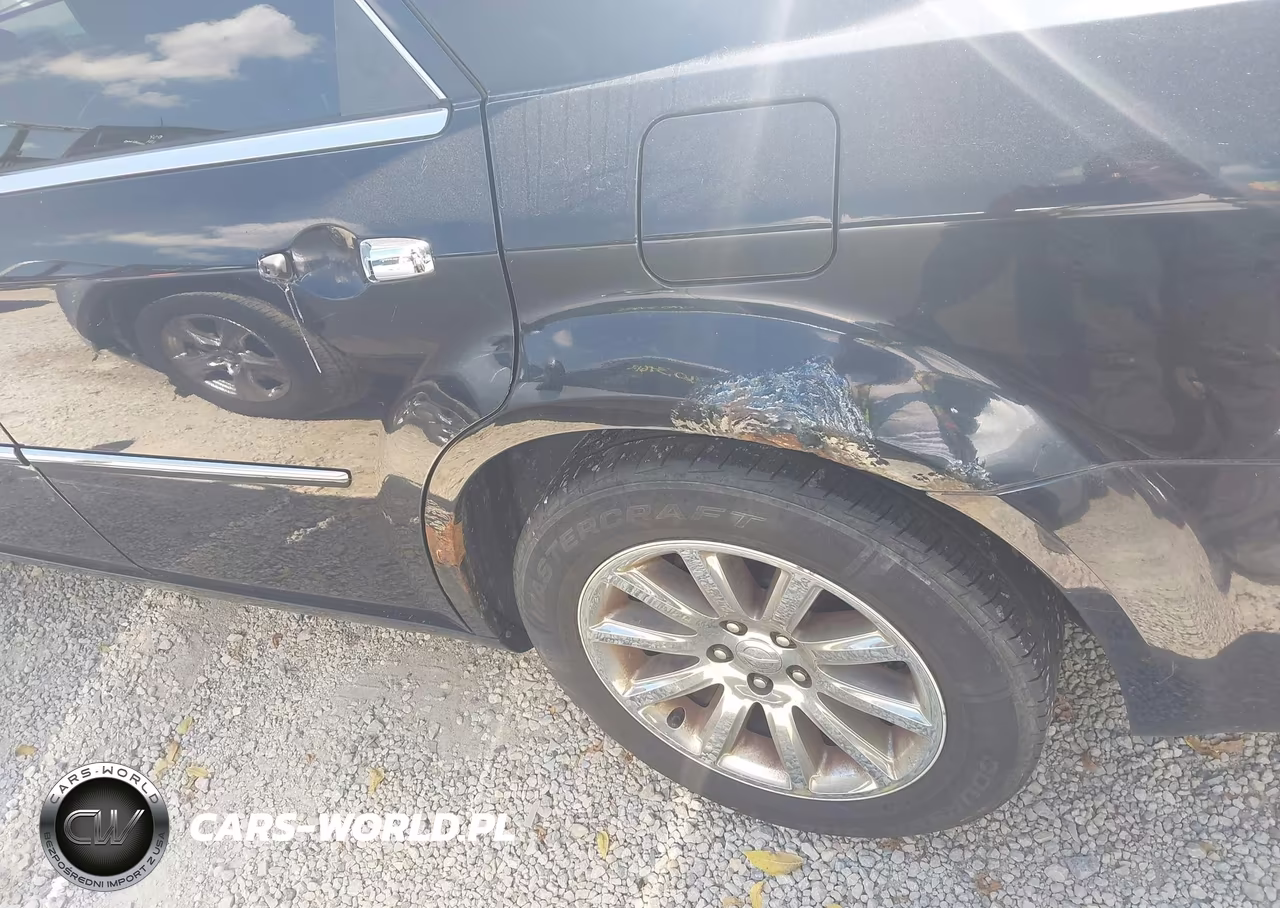 2010 Chrysler 300 Limited VIN:2C3CA3CVXAH112633 - 6