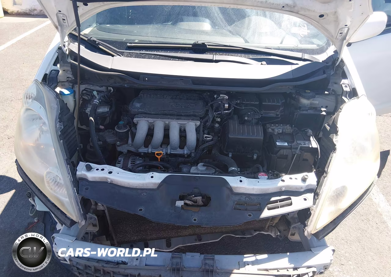 2011 Honda Fit Sport VIN:JHMGE8H54BC005538 - 10