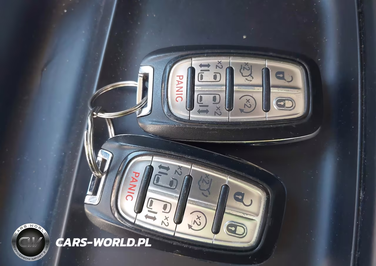 2021 Chrysler Voyager Lxi VIN:2C4RC1DG4MR542211 - 11