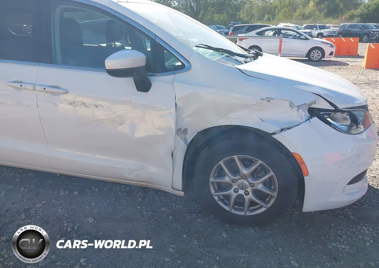 2021 Chrysler Voyager Lxi VIN:2C4RC1DG4MR542211 - 17
