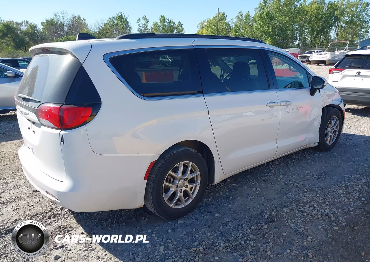 2021 Chrysler Voyager Lxi VIN:2C4RC1DG4MR542211 - 4