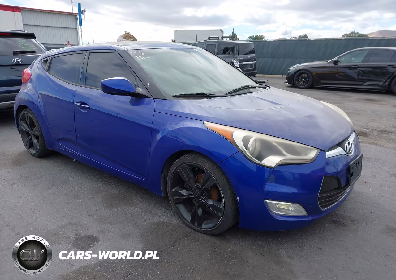 2012 Hyundai Veloster Base W-Black