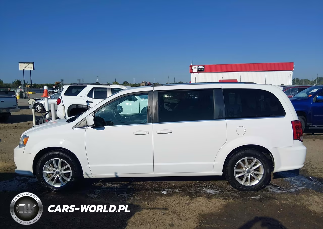 2018 Dodge Grand Caravan Sxt VIN:2C4RDGCG6JR250900 - 13