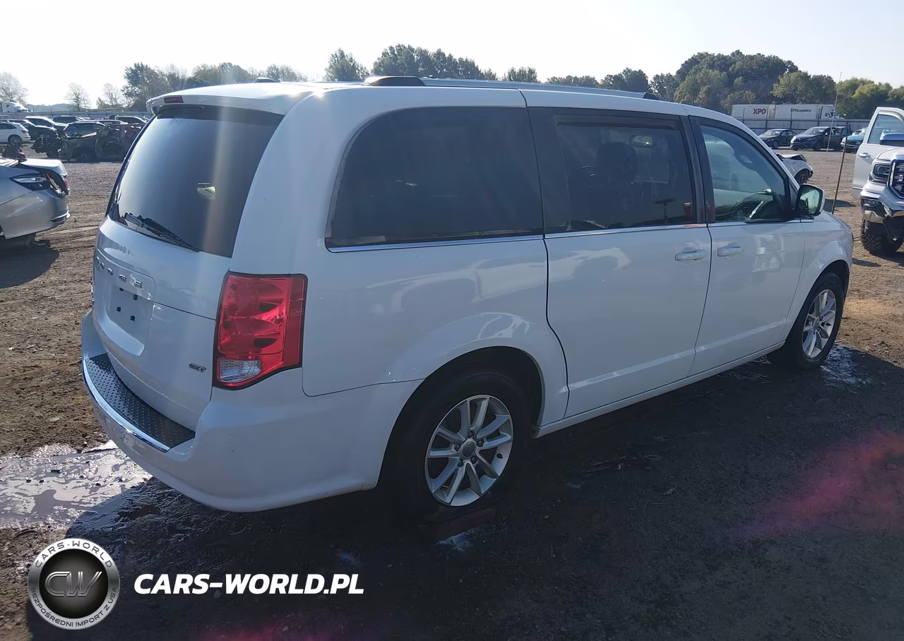 2018 Dodge Grand Caravan Sxt VIN:2C4RDGCG6JR250900 - 4