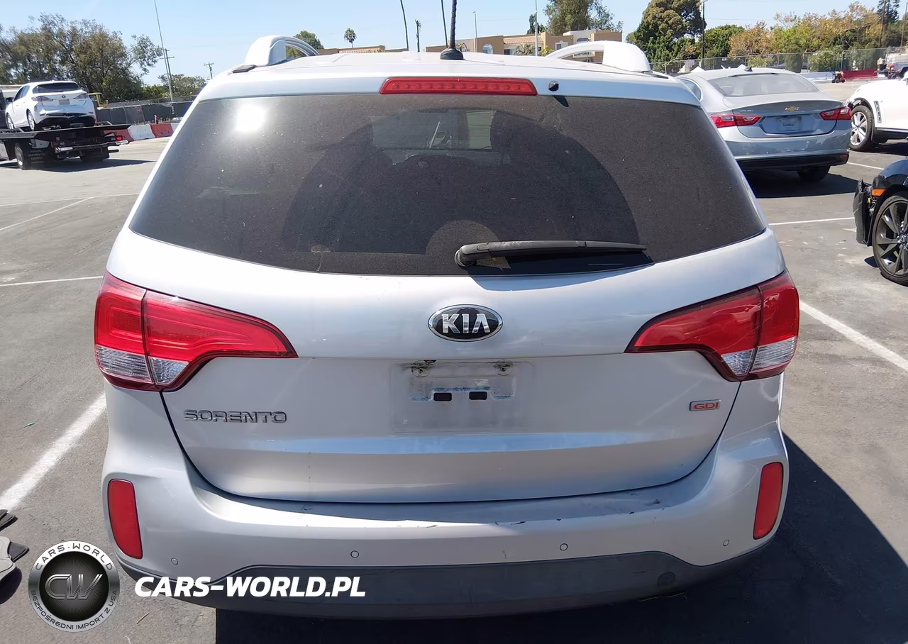 2015 Kia Sorento Lx VIN:5XYKTDA68FG630233 - 16