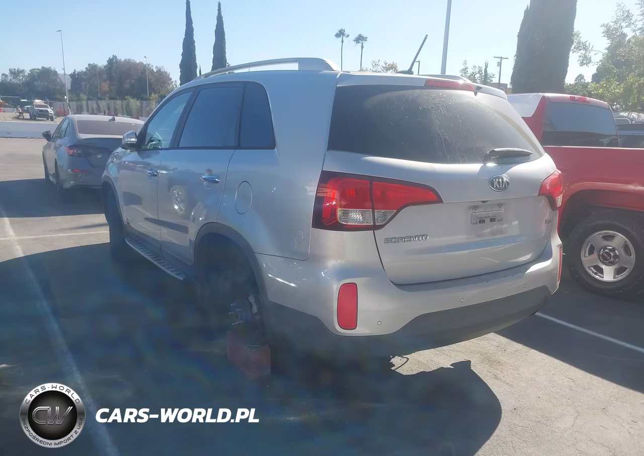 2015 Kia Sorento Lx VIN:5XYKTDA68FG630233 - 3