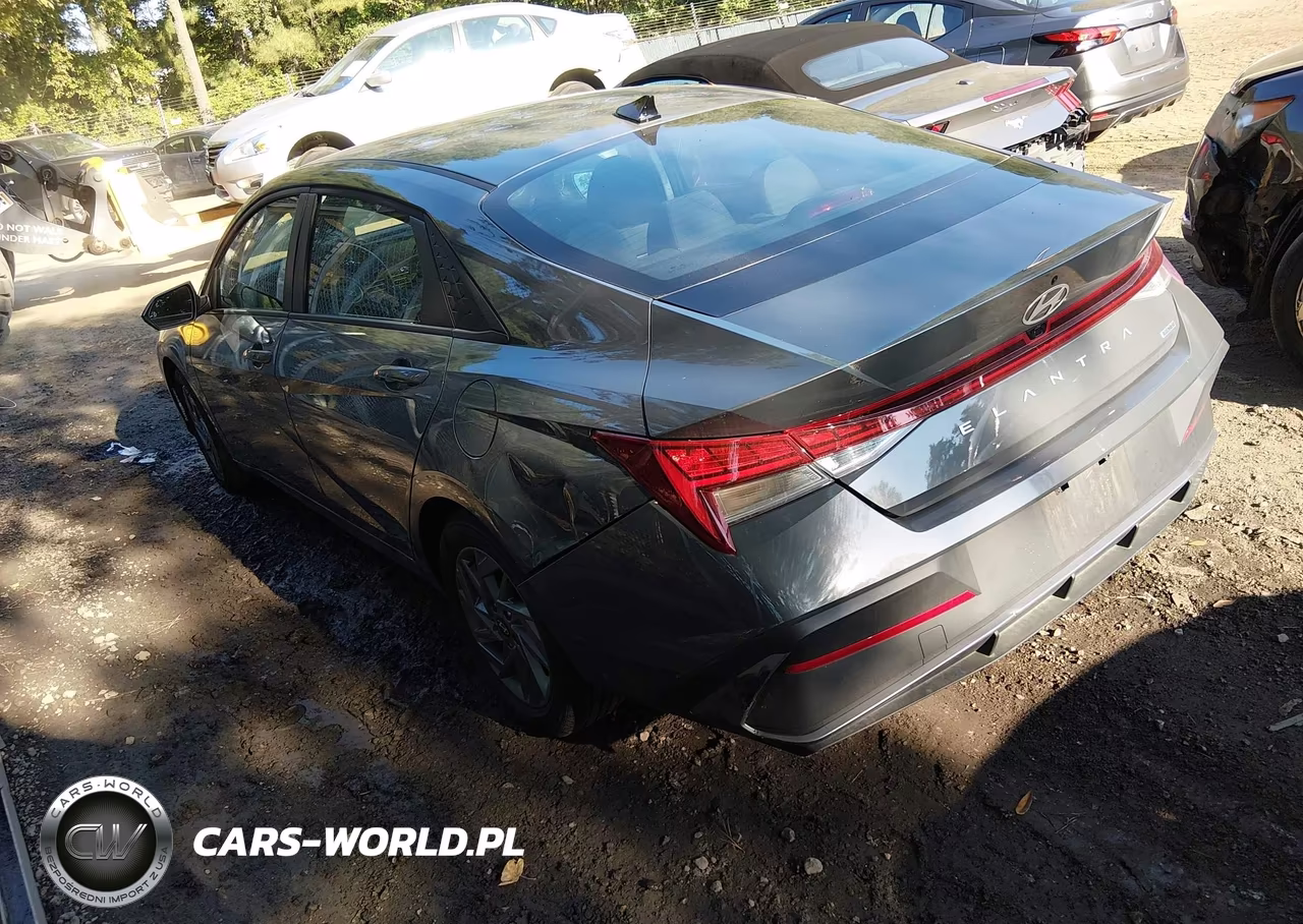 2025 Hyundai Elantra Hybrid Blue VIN:KMHLM4DJ3SU168833 - 3