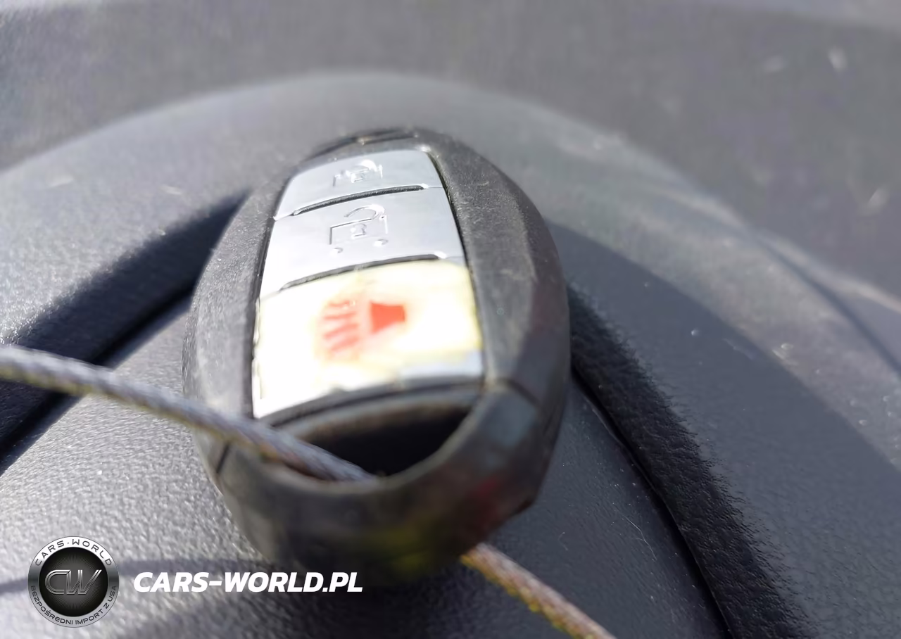2017 Nissan 370Z VIN:JN1AZ4EH3HM951252 - 11
