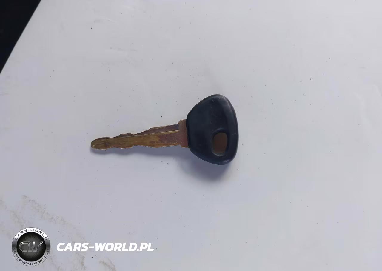 2011 Mazda Mazda3 I Sport VIN:JM1BL1UF7B1404589 - 11