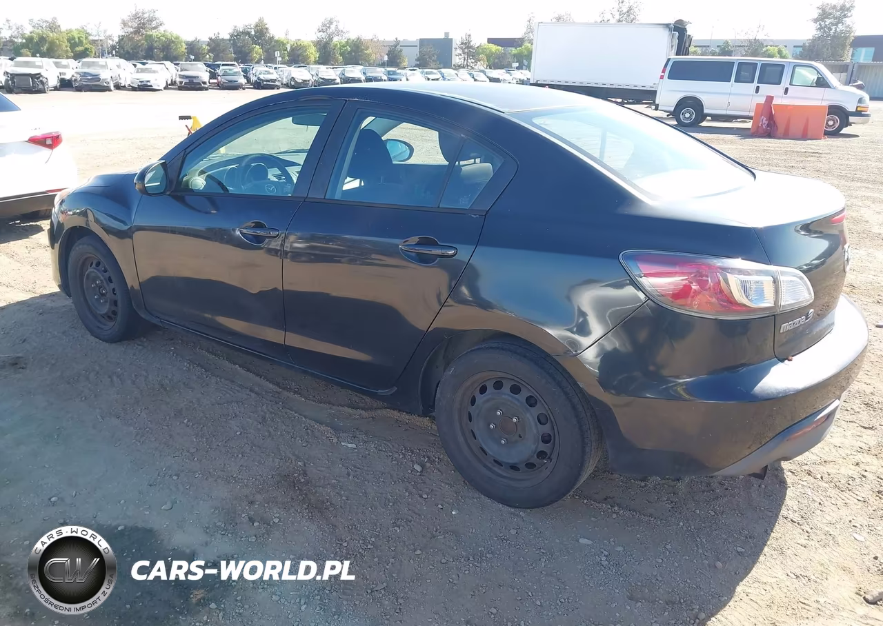 2011 Mazda Mazda3 I Sport VIN:JM1BL1UF7B1404589 - 3