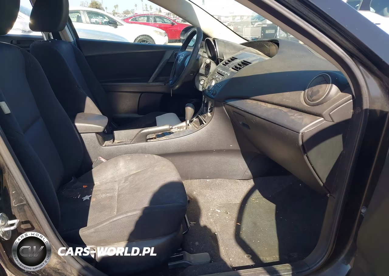 2011 Mazda Mazda3 I Sport VIN:JM1BL1UF7B1404589 - 5