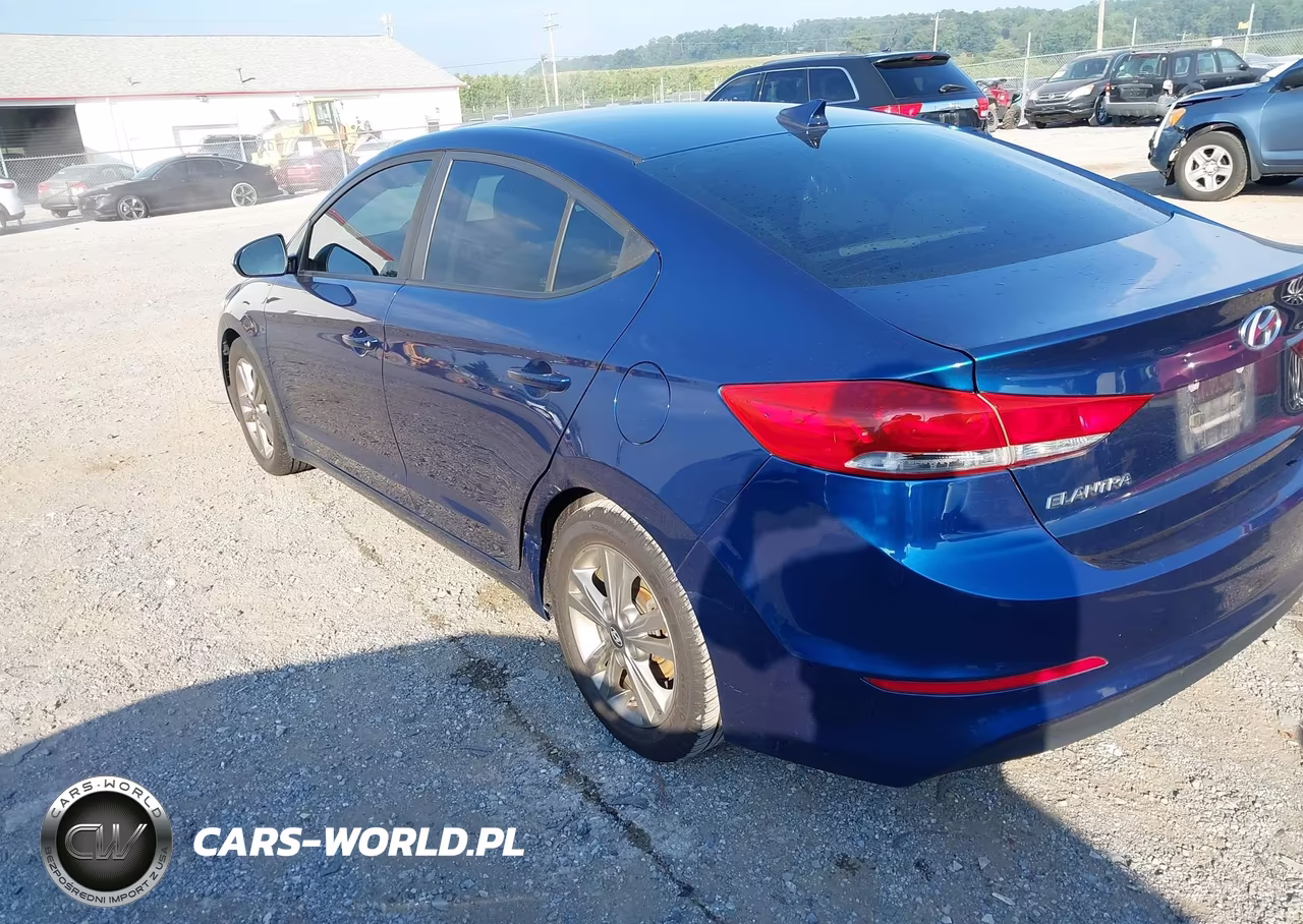 2018 Hyundai Elantra Sel VIN:5NPD84LF3JH313548 - 3