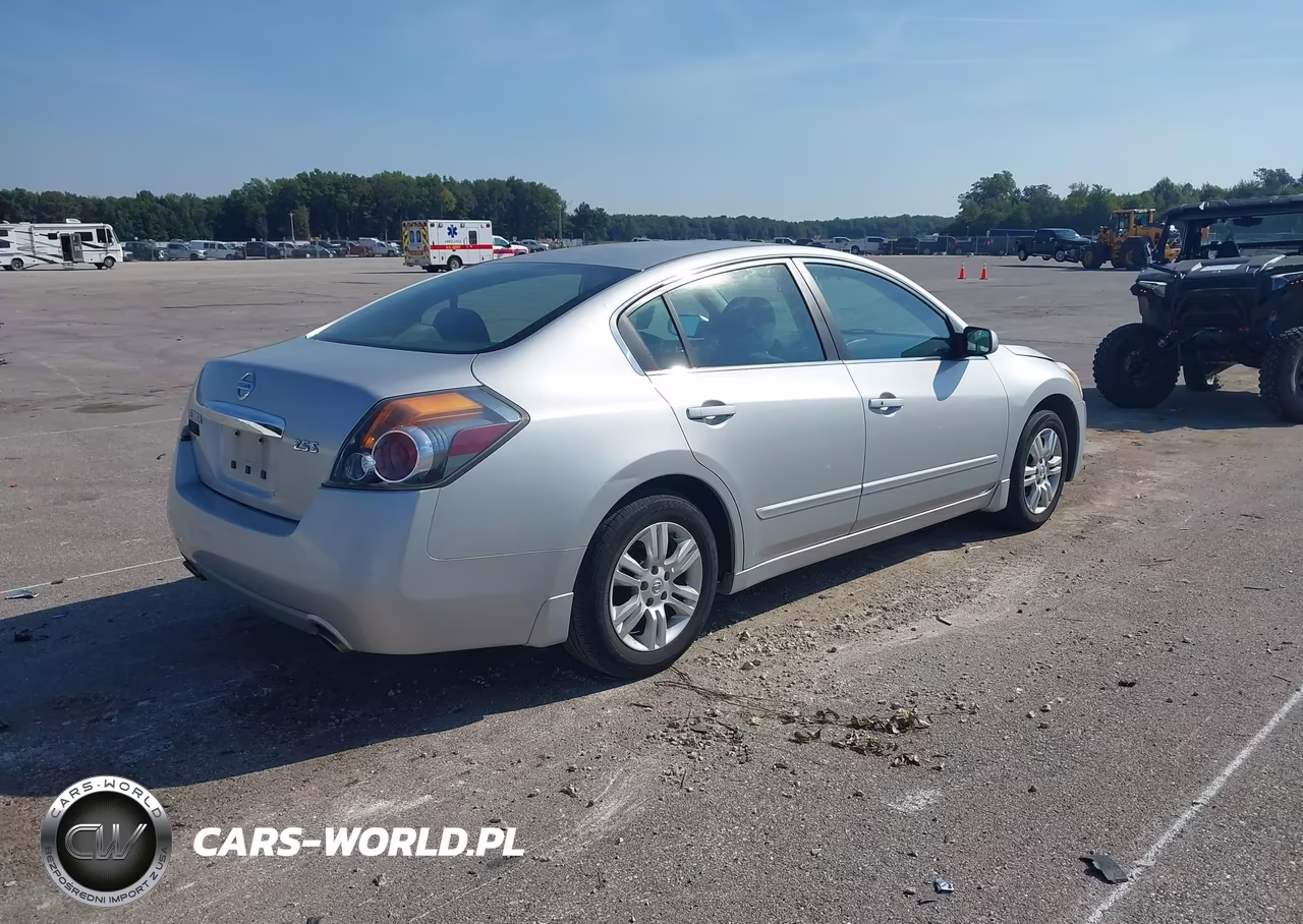 2011 Nissan Altima 2.5 S VIN:1N4AL2AP8BC167037 - 4
