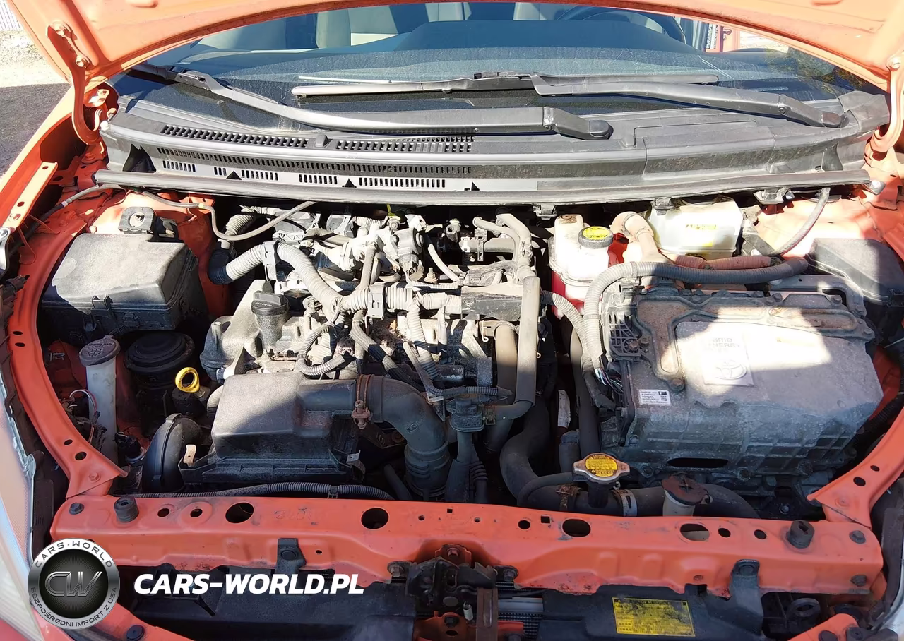 2012 Toyota Prius C Two VIN:JTDKDTB37C1003367 - 10