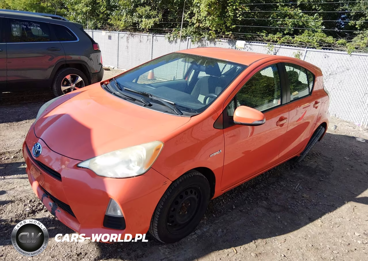 2012 Toyota Prius C Two VIN:JTDKDTB37C1003367 - 2