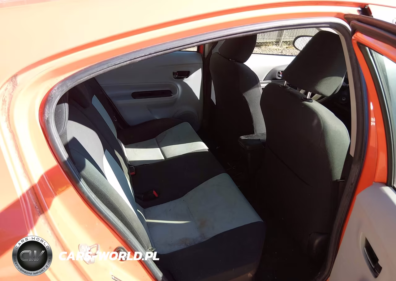 2012 Toyota Prius C Two VIN:JTDKDTB37C1003367 - 8