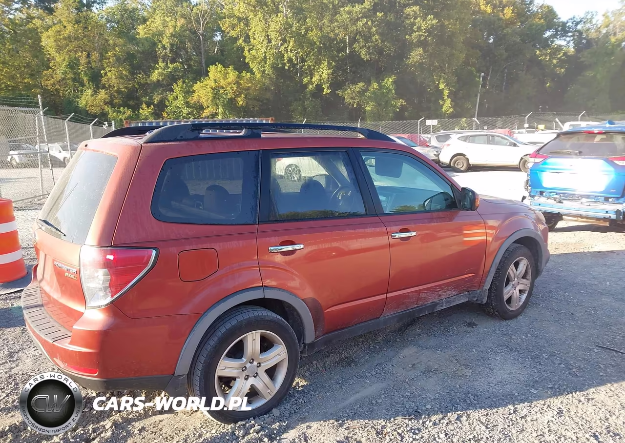 2010 Subaru Forester 2.5X Premium VIN:JF2SH6CCXAH707282 - 4