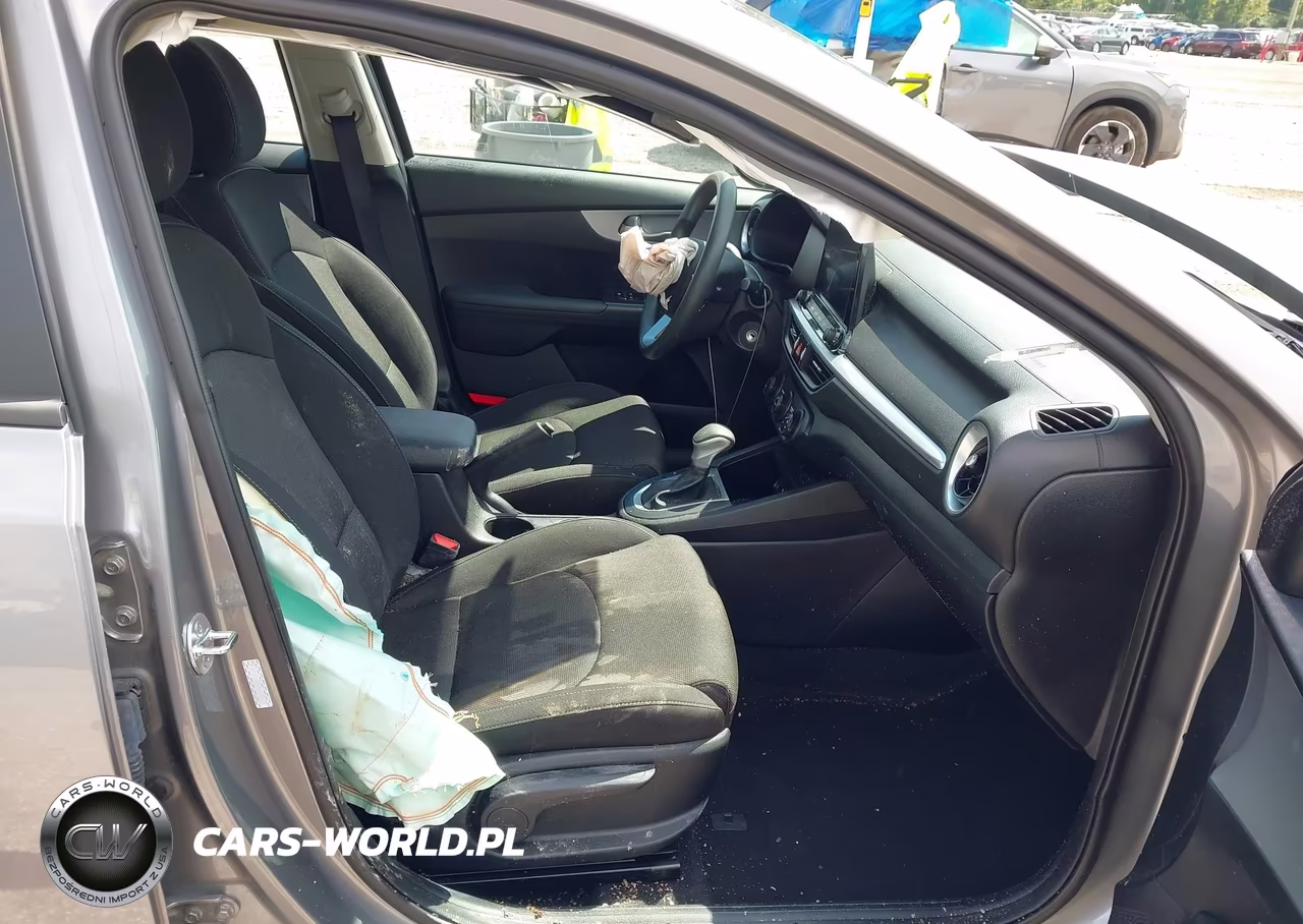 2024 Kia Forte Lxs VIN:3KPF24AD8RE836172 - 5