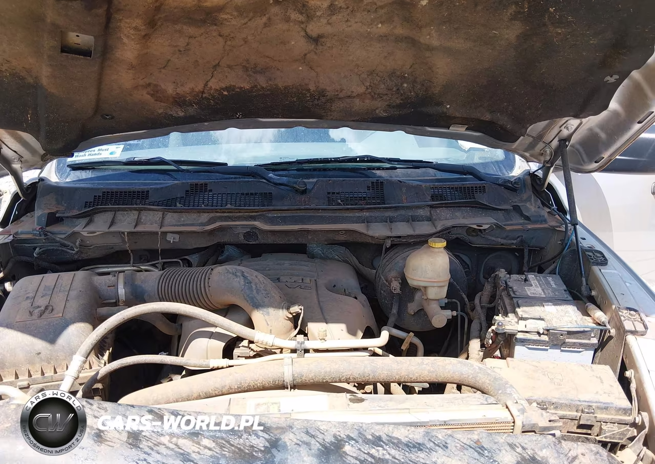 2015 Ram 1500 Tradesman VIN:3C6RR7KT9FG652382 - 10