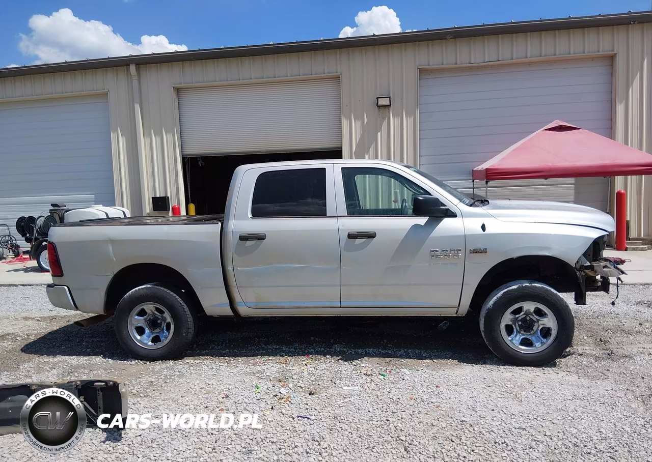 2015 Ram 1500 Tradesman VIN:3C6RR7KT9FG652382 - 13