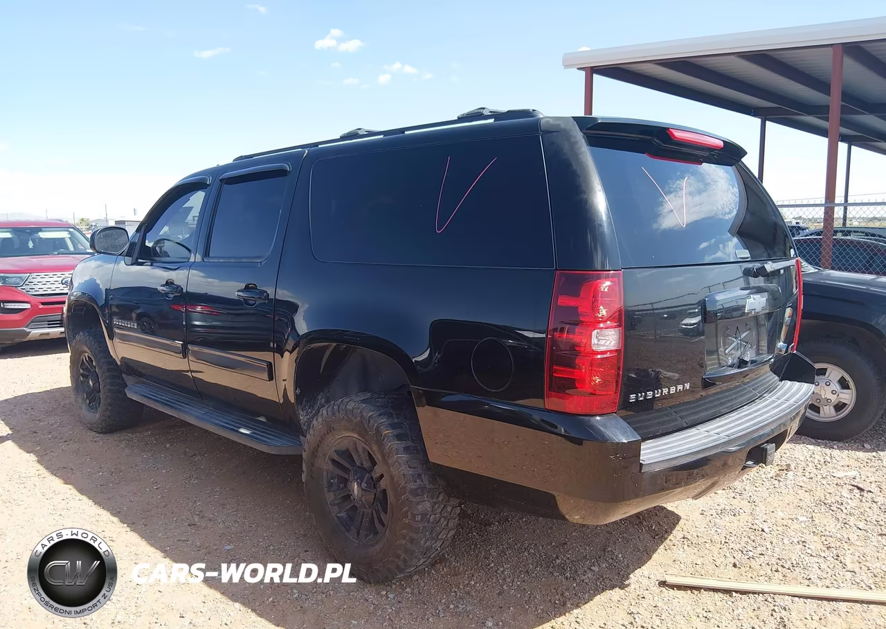 2011 Chevrolet Suburban 1500 Ls VIN:1GNSKHE3XBR149073 - 14