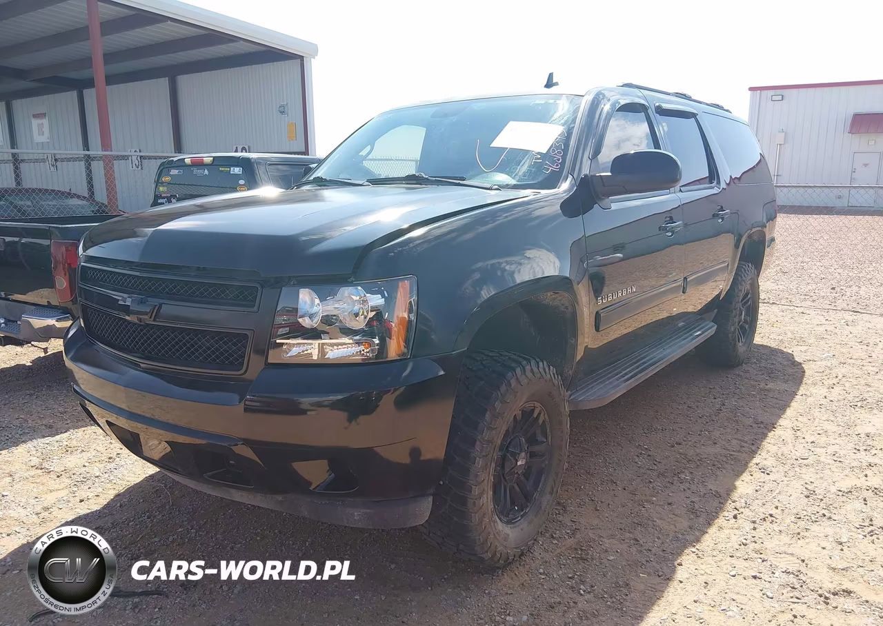 2011 Chevrolet Suburban 1500 Ls VIN:1GNSKHE3XBR149073 - 2