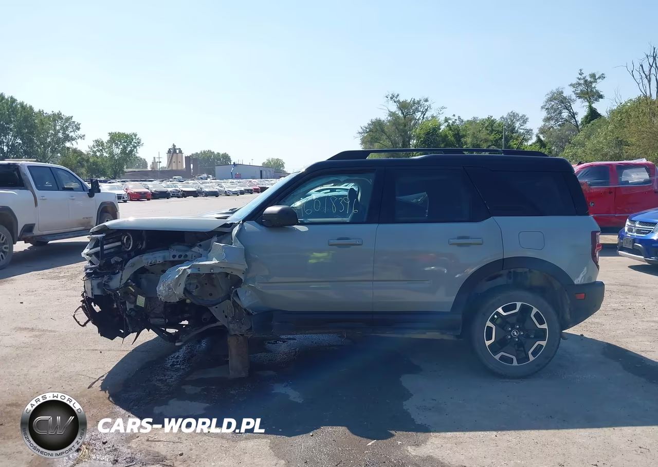 2021 Ford Bronco Sport Outer Banks VIN:3FMCR9C63MRA02642 - 14
