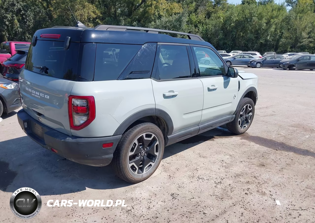 2021 Ford Bronco Sport Outer Banks VIN:3FMCR9C63MRA02642 - 4