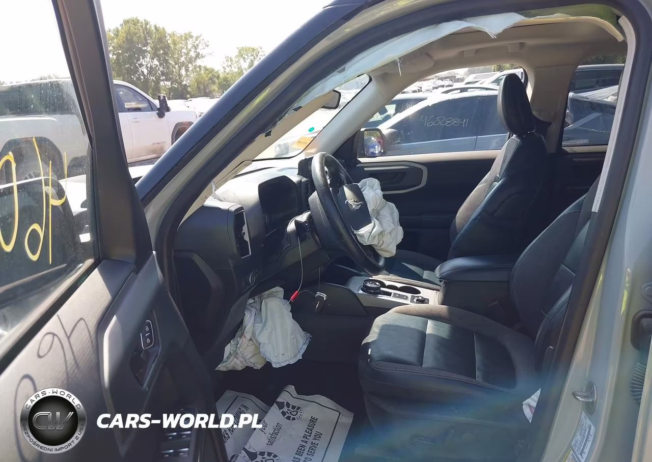 2021 Ford Bronco Sport Outer Banks VIN:3FMCR9C63MRA02642 - 5