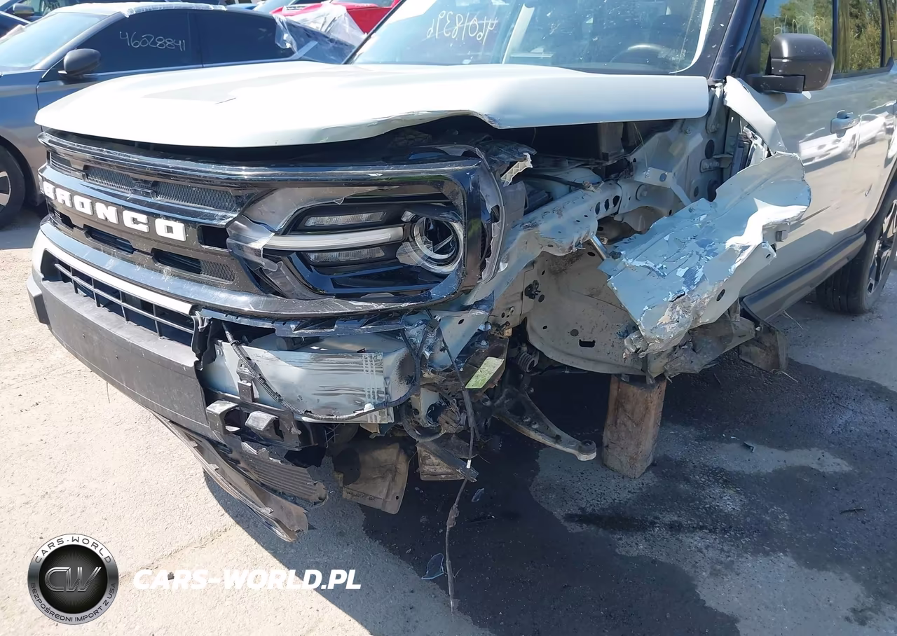 2021 Ford Bronco Sport Outer Banks VIN:3FMCR9C63MRA02642 - 6