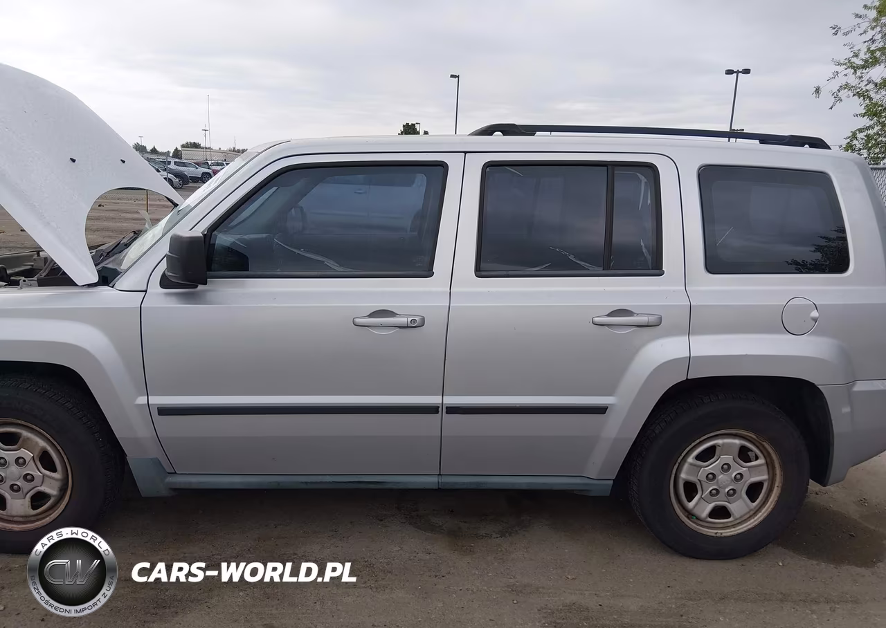 2010 Jeep Patriot Sport VIN:1J4NF2GB7AD601210 - 6