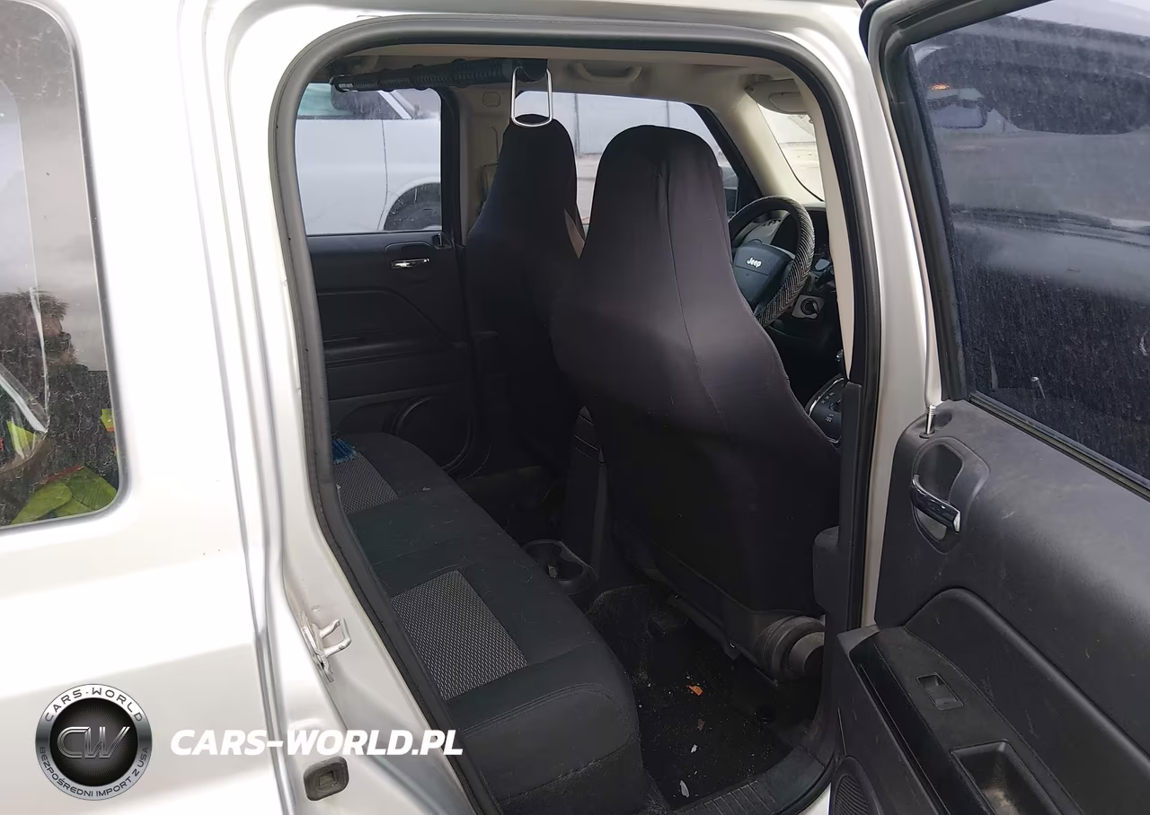 2010 Jeep Patriot Sport VIN:1J4NF2GB7AD601210 - 8