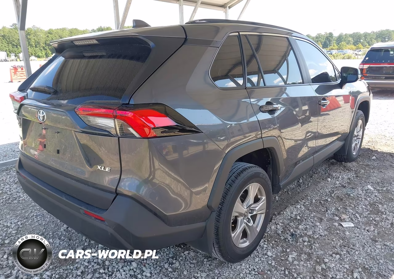 2025 Toyota Rav4 Xle VIN:2T3W1RFV8SC355710 - 4