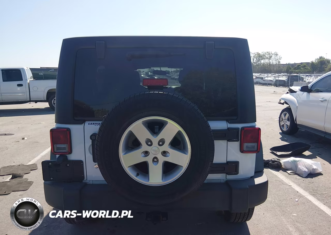 2015 Jeep Wrangler Unlimited Sport VIN:1C4BJWDG1FL609573 - 16