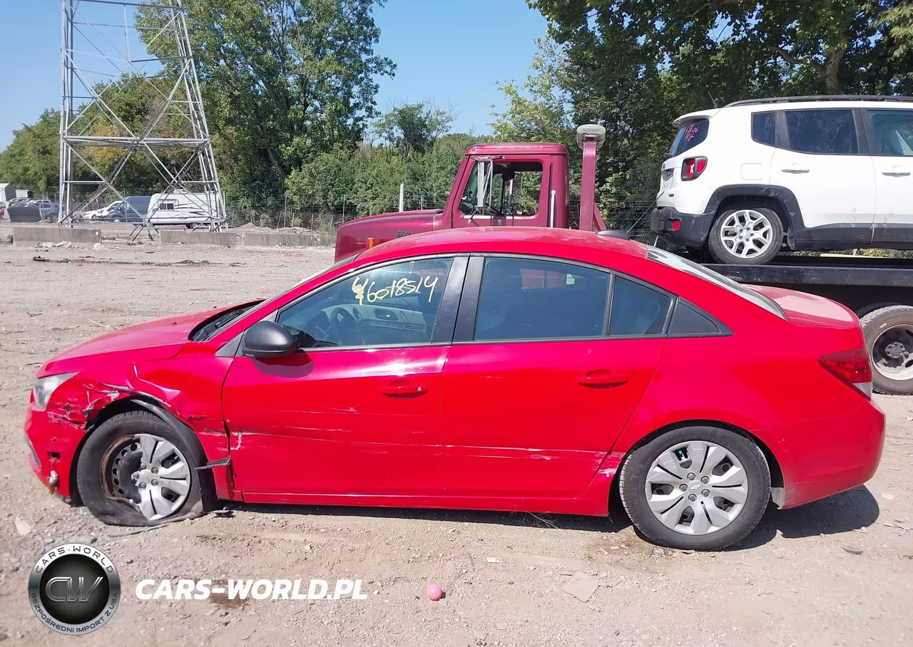 2015 Chevrolet Cruze Ls Auto VIN:1G1PA5SH6F7142325 - 14