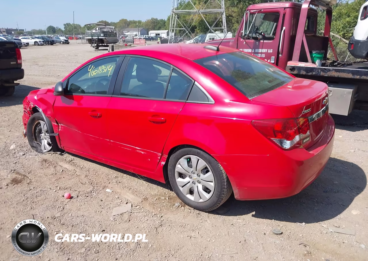2015 Chevrolet Cruze Ls Auto VIN:1G1PA5SH6F7142325 - 3