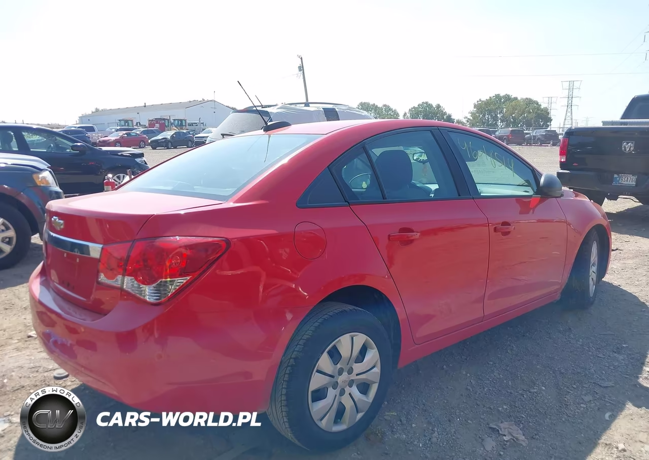 2015 Chevrolet Cruze Ls Auto VIN:1G1PA5SH6F7142325 - 4