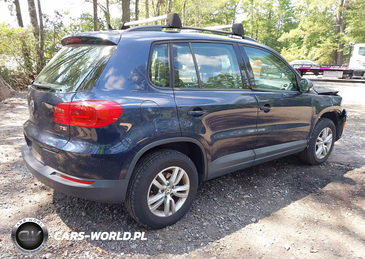 2016 Volkswagen Tiguan S VIN:WVGAV7AX6GW533905 - 4