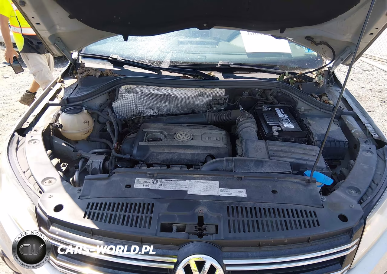2012 Volkswagen Tiguan Se VIN:WVGAV7AXXCW555870 - 10