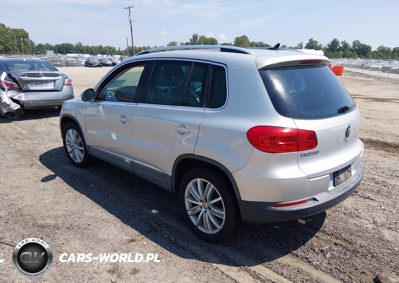 2012 Volkswagen Tiguan Se VIN:WVGAV7AXXCW555870 - 3