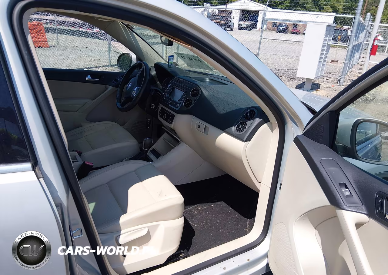 2012 Volkswagen Tiguan Se VIN:WVGAV7AXXCW555870 - 5