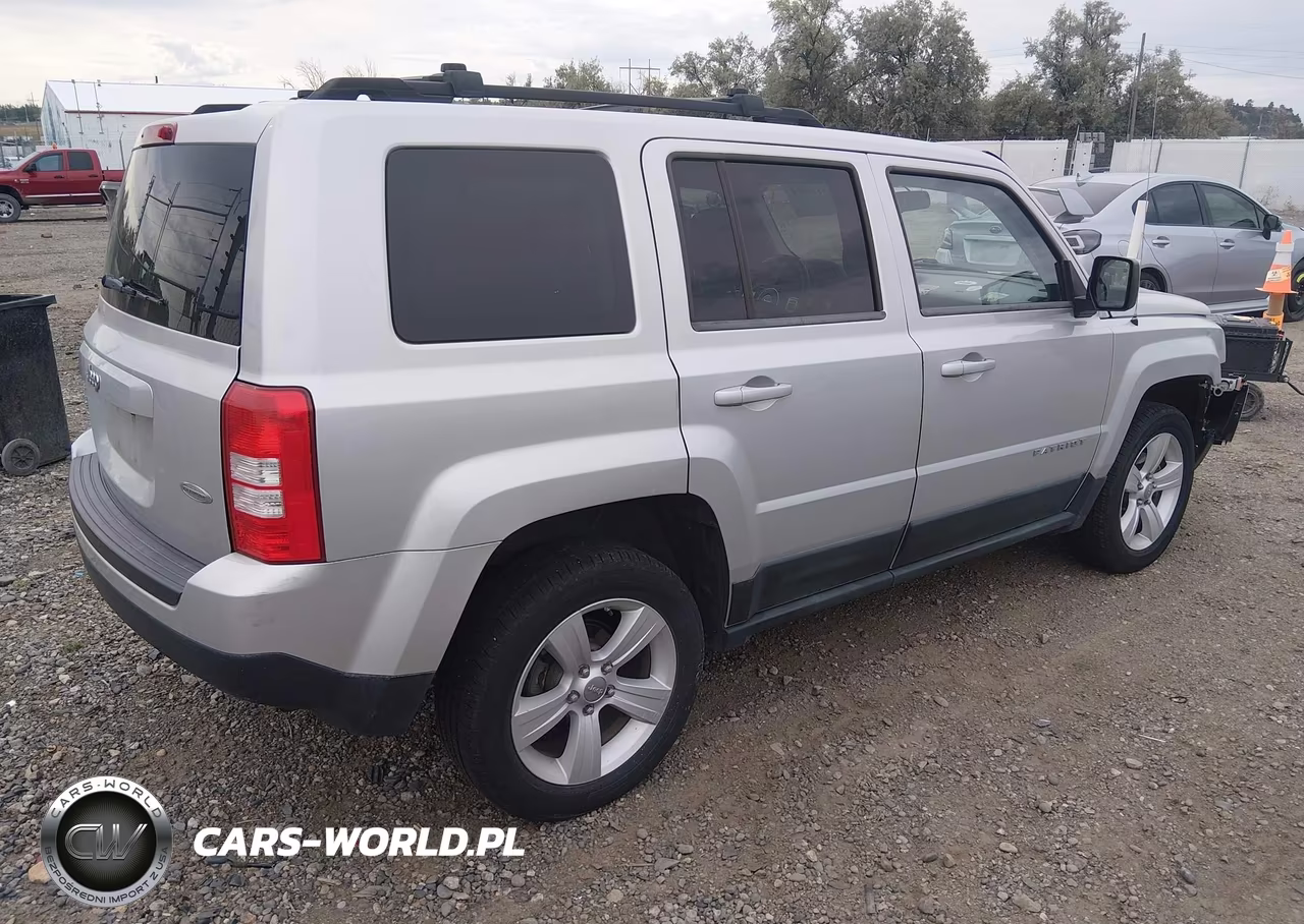 2011 Jeep Patriot Sport VIN:1J4NF1GB8BD210644 - 4