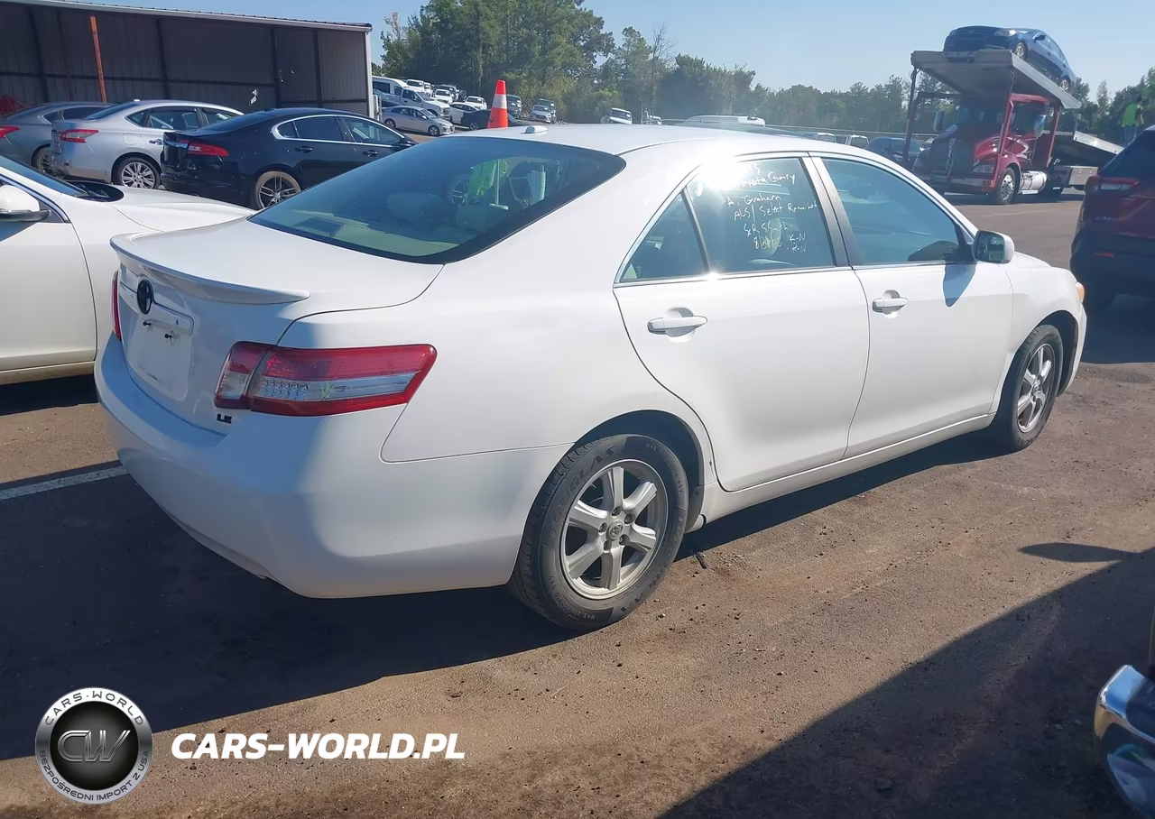 2010 Toyota Camry Le VIN:4T1BF3EK7AU510113 - 4