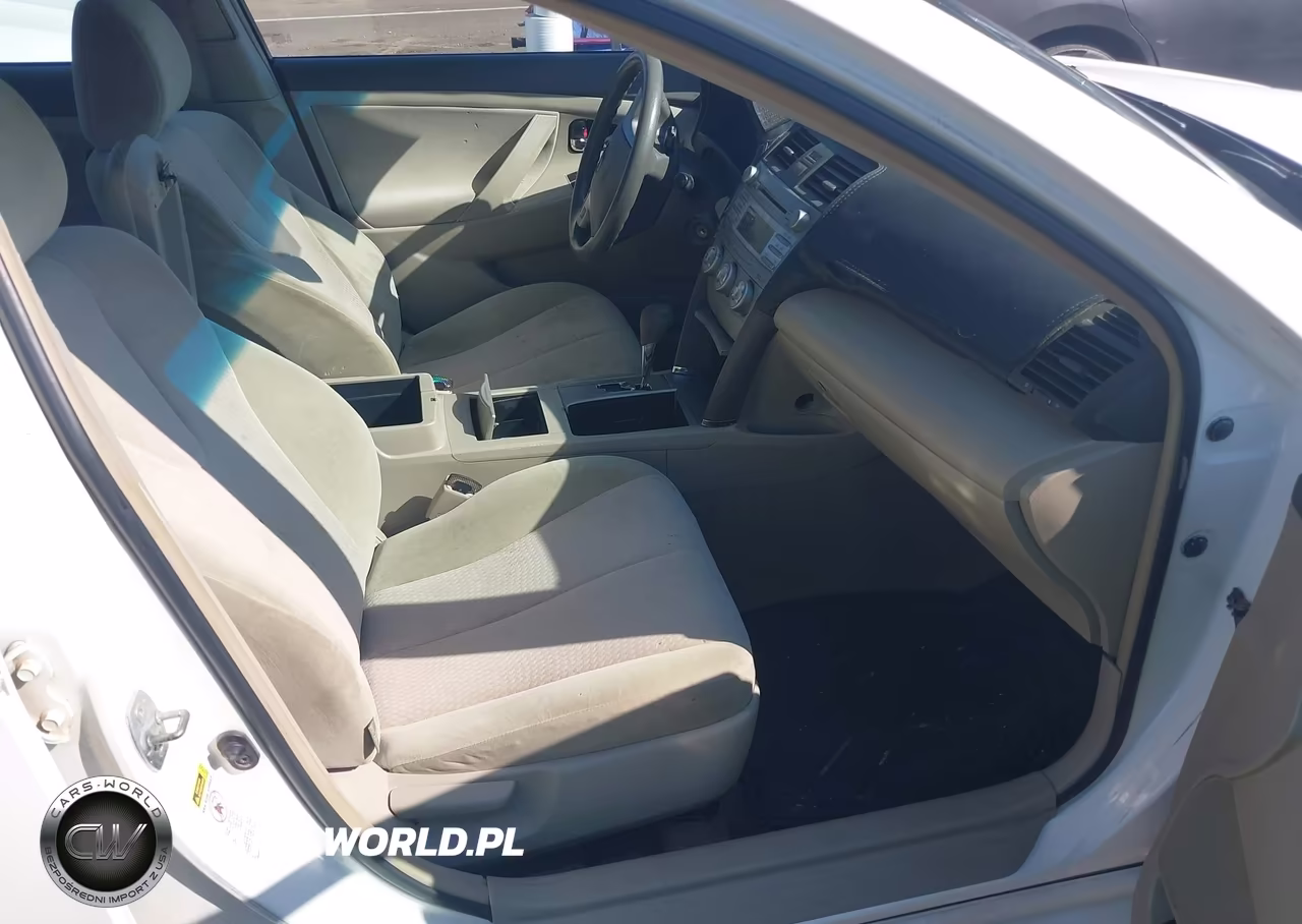 2010 Toyota Camry Le VIN:4T1BF3EK7AU510113 - 5