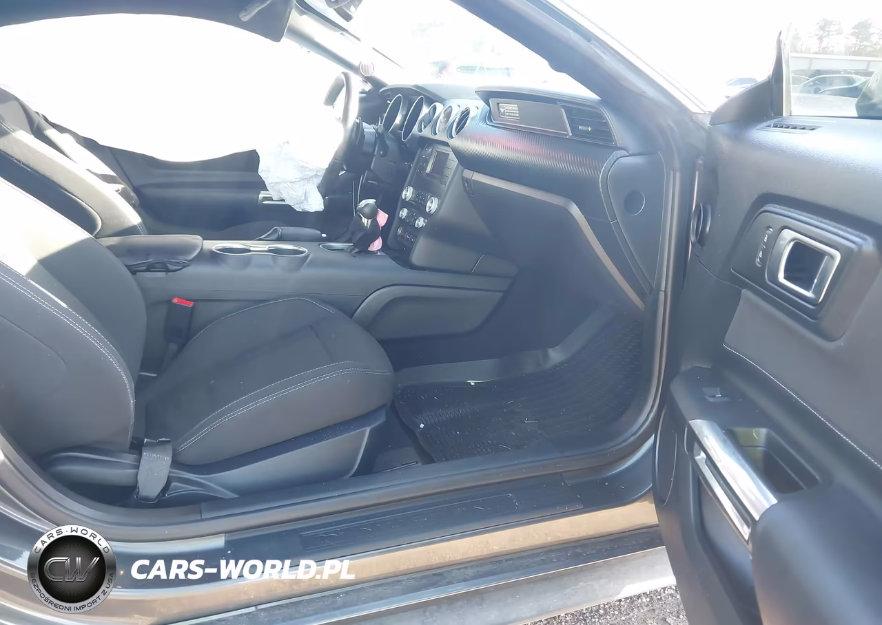 2020 Ford Mustang Ecoboost Fastback VIN:1FA6P8TH0L5100411 - 5